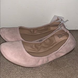 Universal Thread pink flats